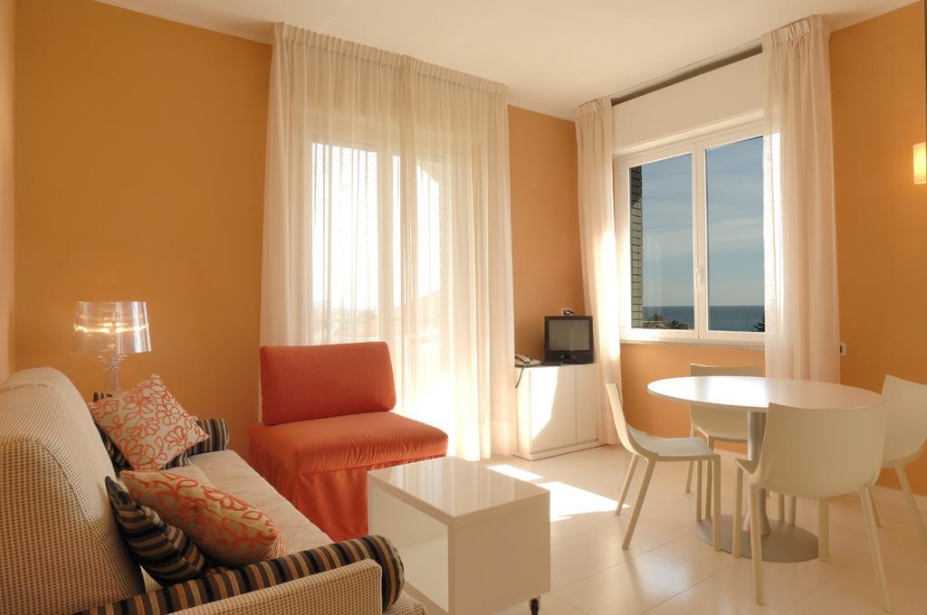 Residence Oliveto Ceriale Chambre photo